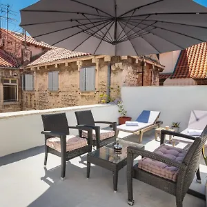 Cindro With Terrace Split